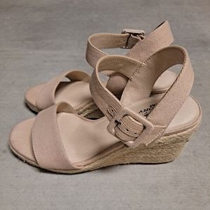 Espadrille wedge nude sandals